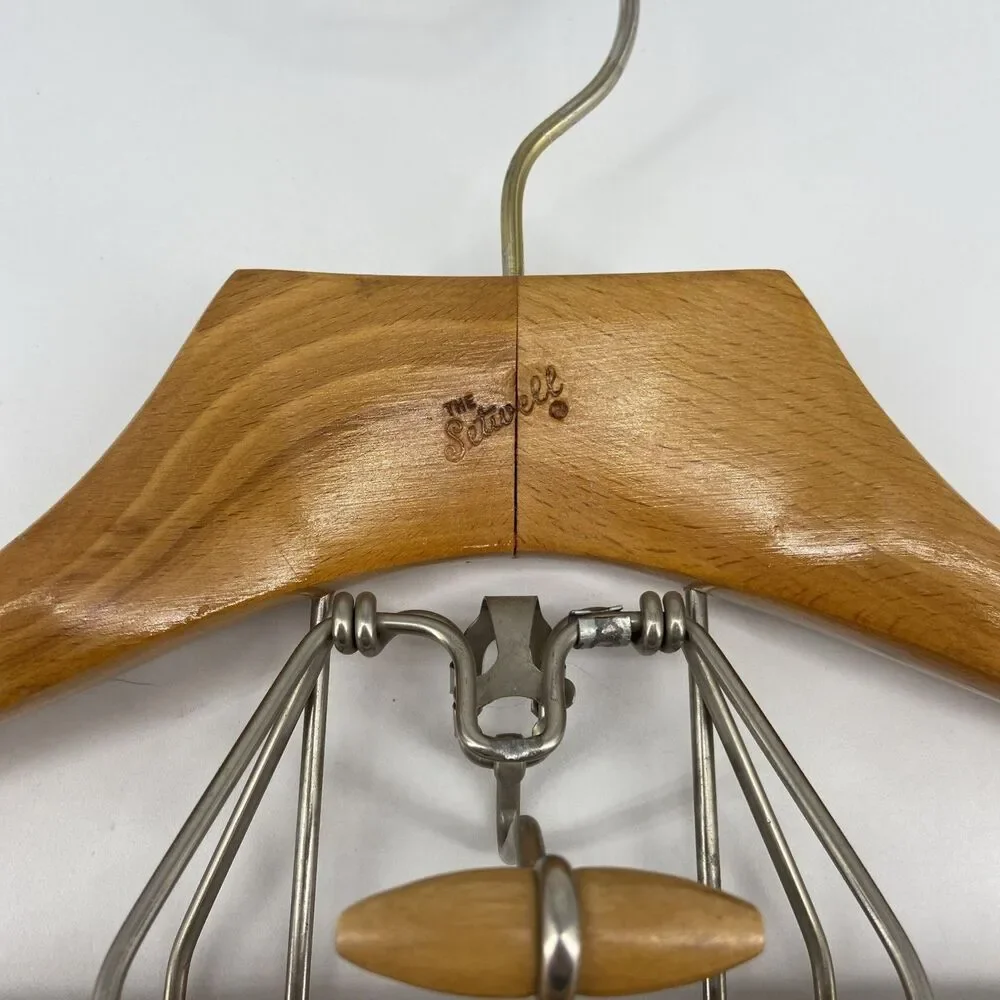 Vintage SETWELL Wooden French Collar Deluxe Suit Hanger with Pant Clamp 17.5
